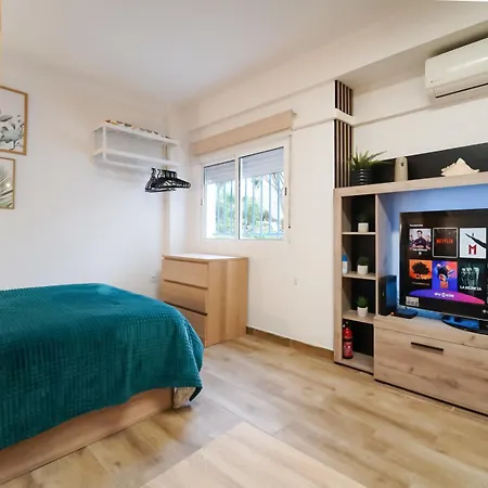 Playa La Carihuela Con Piscina Wifi Torremolinos